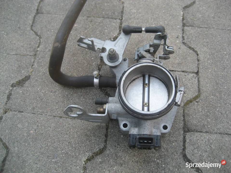 bmw e36 20 benzyna przepustnica silnika 17303629 Rakoniewice