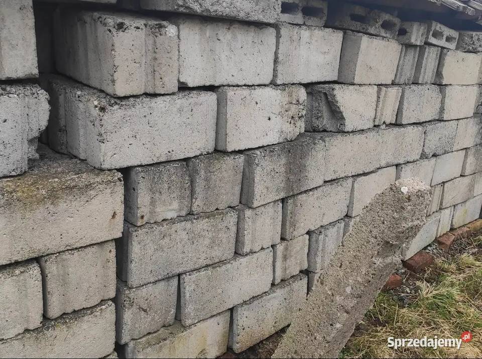 Pustaki budowlane Trześń sprzedam