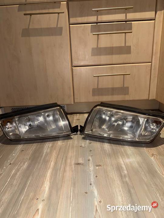 lampy przód Skoda Fabia 1 stan