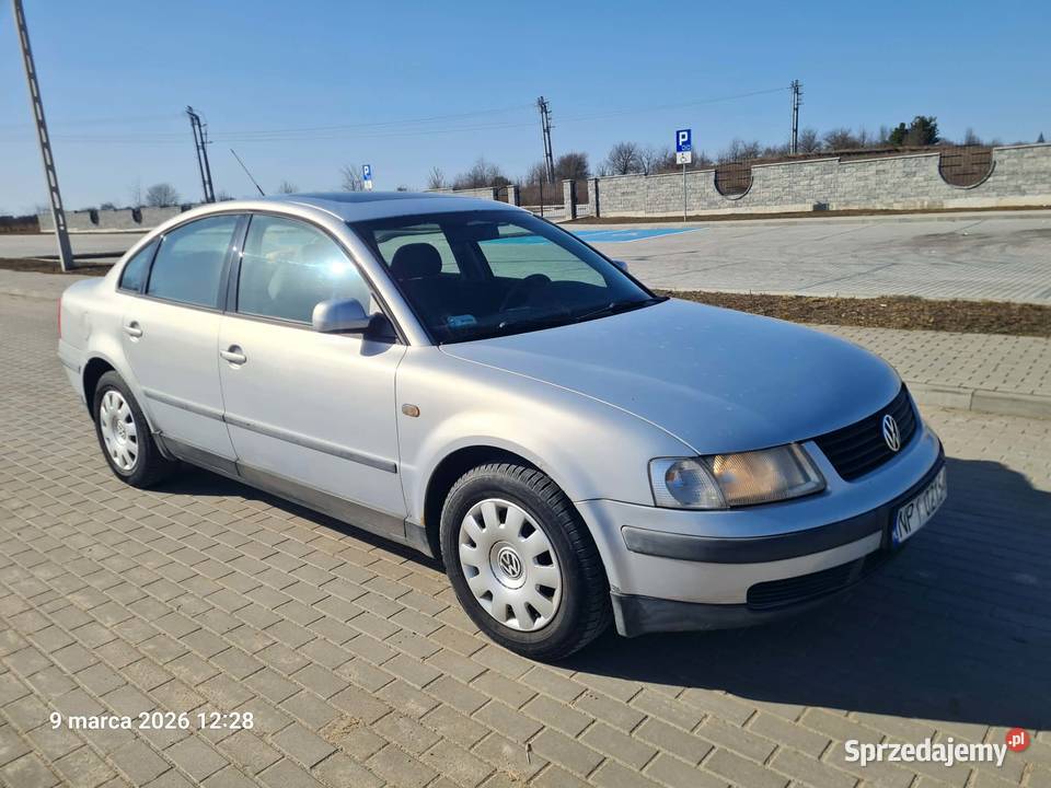 VW PASSAT ładny stan 16 benzyna 100KM