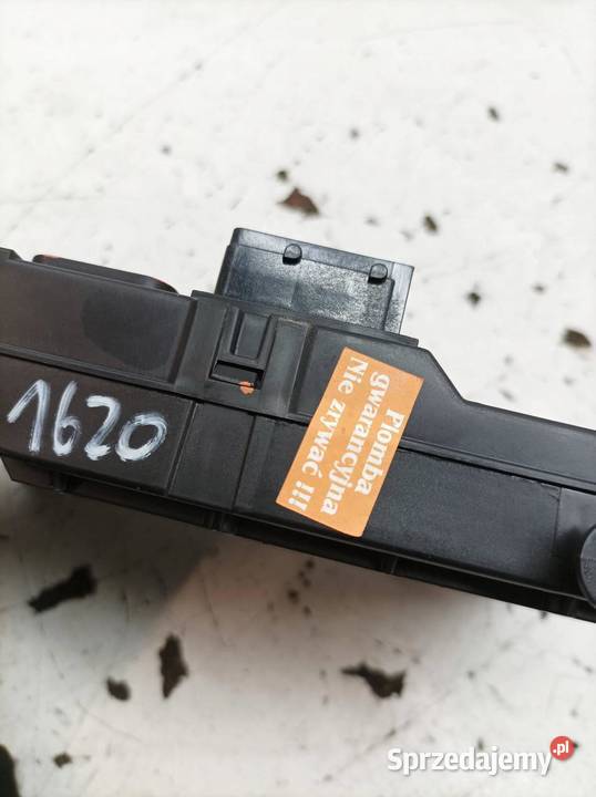 SKRZYNKA BSI 9653667680 E0200 Peugeot 206 I osobowe świętokrzyskie sprzedam