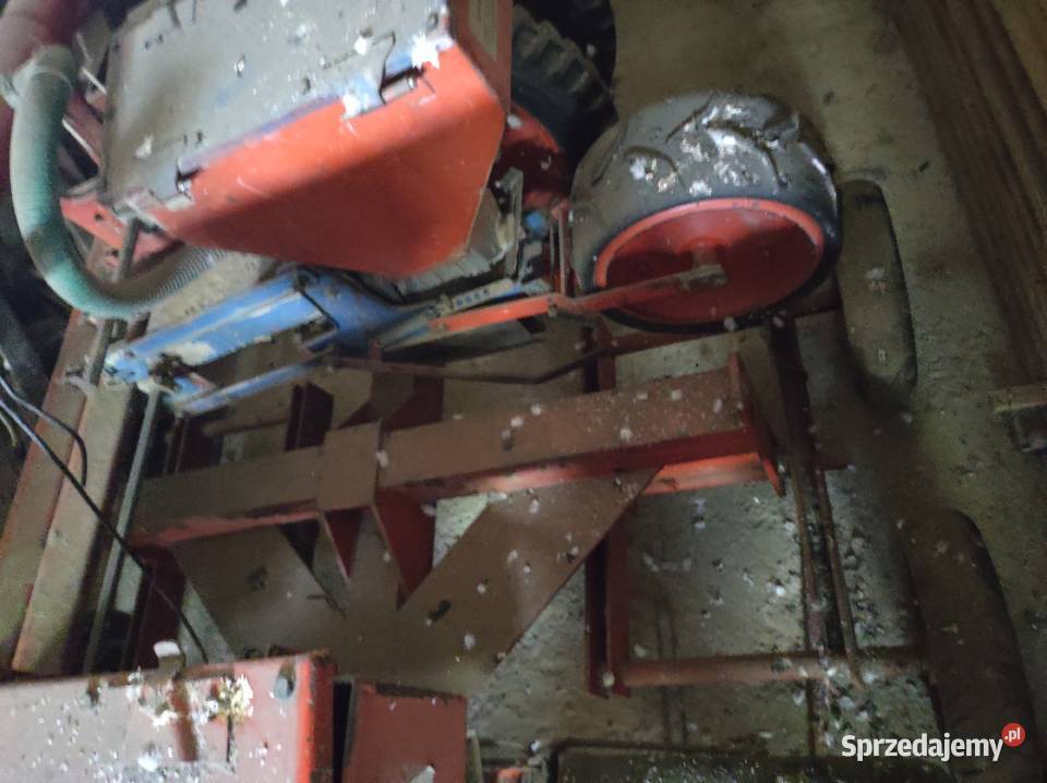 Siewnik do kukurydzy