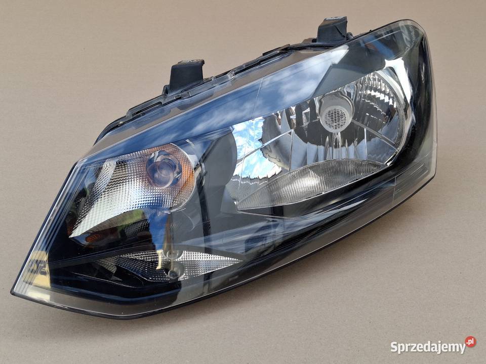 VW POLO V 6R 0914 REFLEKTOR LEWY H4 LAMPA LEWA Motoryzacja lubuskie Bieleń