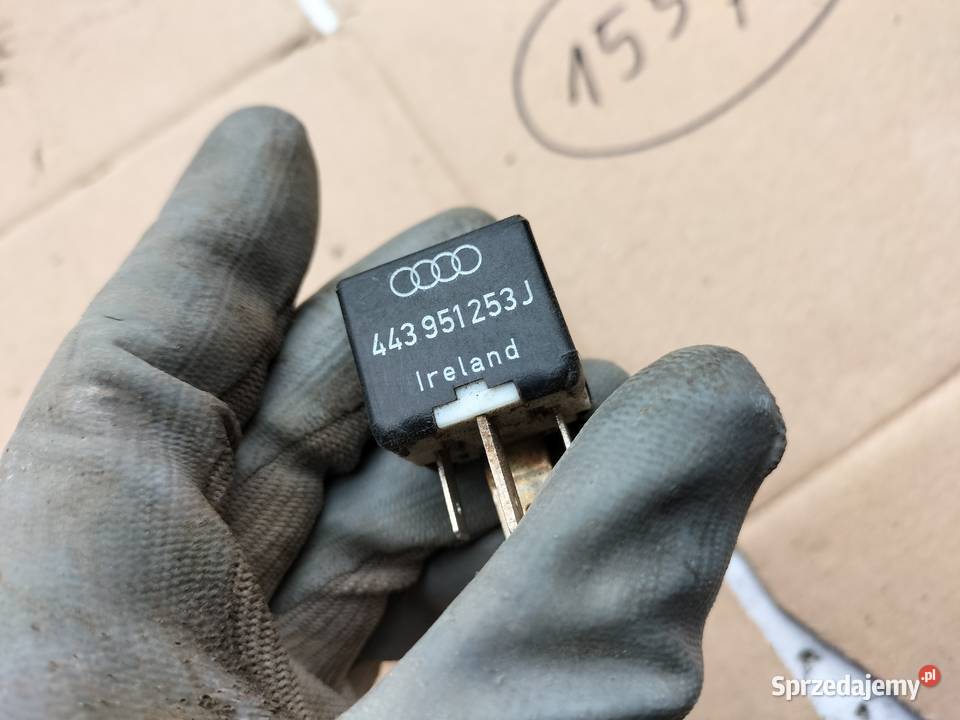 PRZEKAŹNIK 213 443951253J