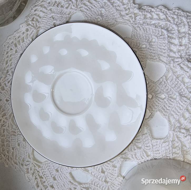 Filiżanka ze spodeczkiem nowa Złota dekoracja