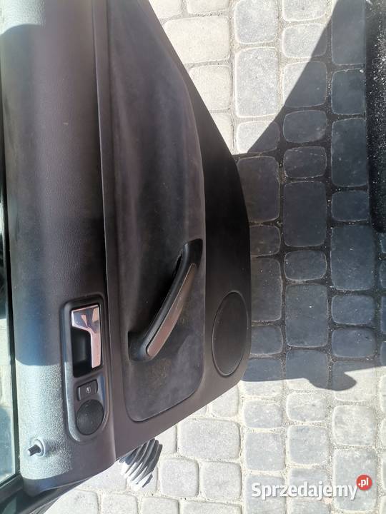 VW BORA DRZWI PRAWY TYŁ sprzedam