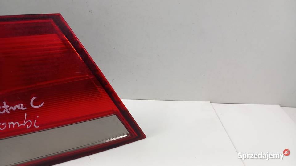 OPEL VECTRA C KOMBI LIFT LAMPA TYŁ PRAWA Zbierkowo