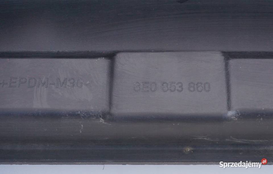 LISTWA PROGOWA PRAWA PRÓG AUDI A4 B6 8E0853860 Nowy Tomyśl sprzedam