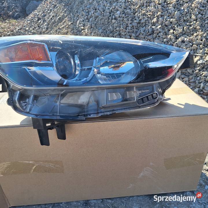 Lampa prawy przód mazda cx3 Krasnystaw sprzedam