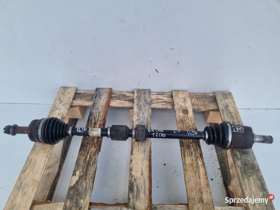 Kia Ceed 16 16V PRAWA PRZEDNIA PÓŁOŚ półośka Janów sprzedam