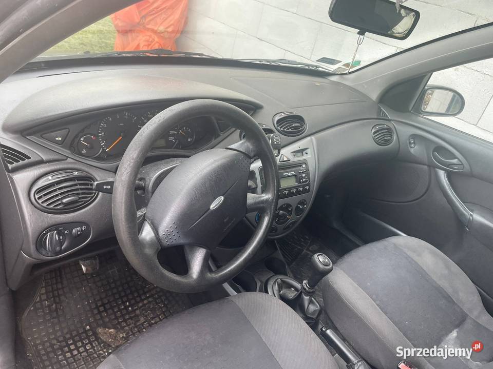 Ford Focus 2001 16 benzyna Hatchback Mielec