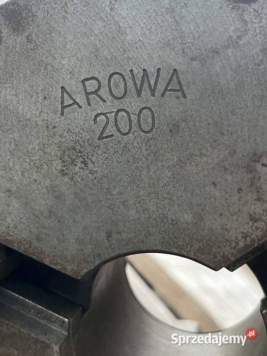 Uchwyt tokarski AROWA 200 mm 3szczękowy