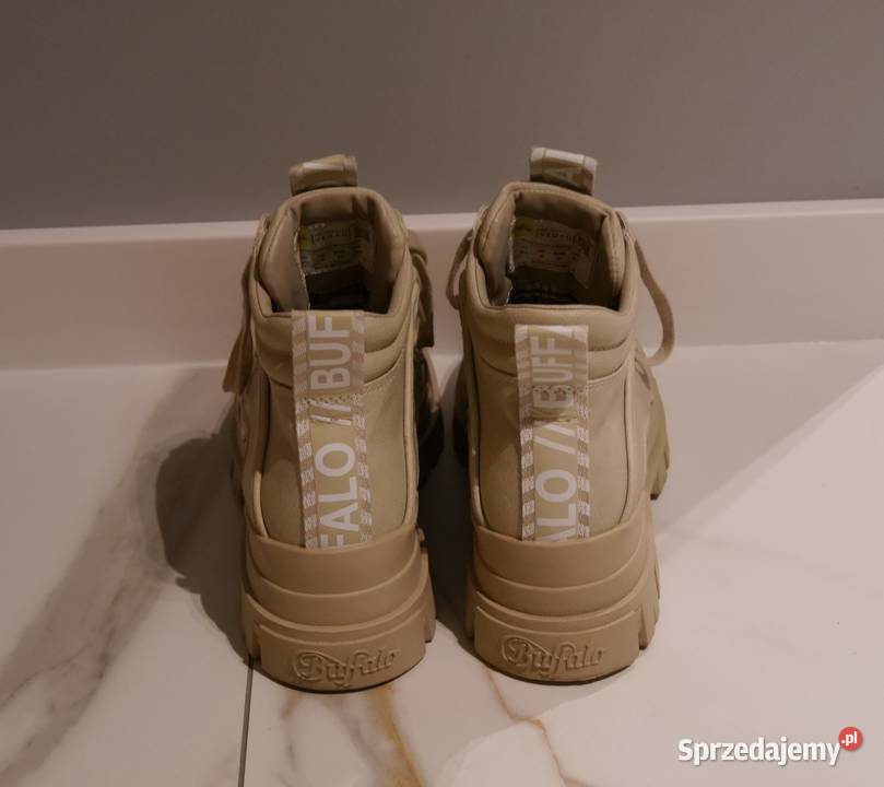 Buffalo świetne buty trapery Aspha NC Mid 37 Półbuty Wrocław