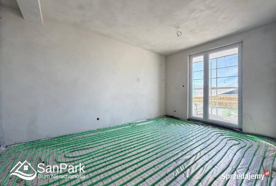 Sprzedaż mieszkania Lesko 80m2 4pokojowe