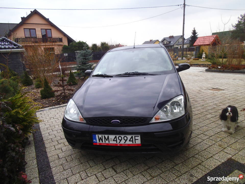 Ford Focus X10016 czarny metalik używany w Targówka