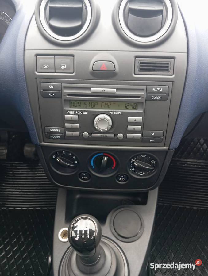 Ford Fiesta MK6 2005 r 13 Benz69 Klimatyzacja 5
