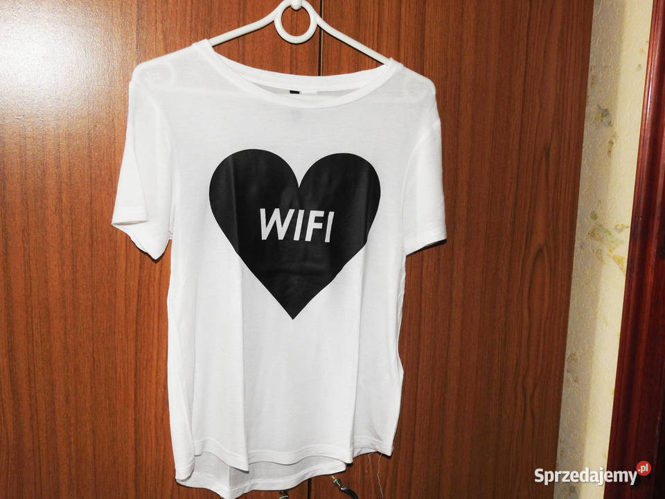 Biały TShirt damski Divided Przemyśl