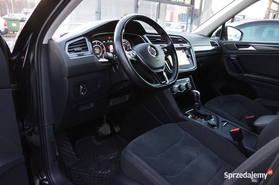 Volkswagen Tiguan 20 TDI CR 190 4x4 Virtual Navi VAT marża Nowy Sącz