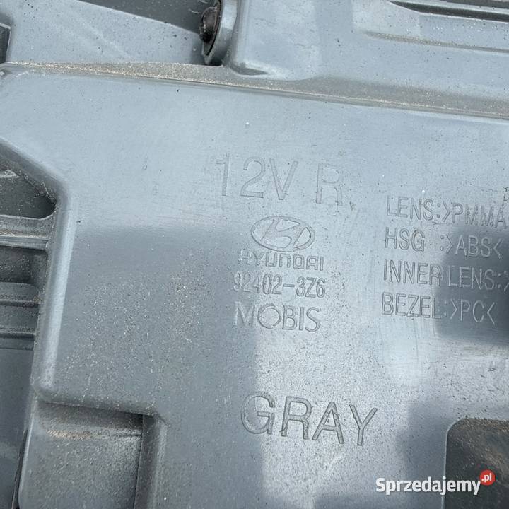 Lampa tylna prawa tył prawy 924023Z6 Hyundai i40 osobowe