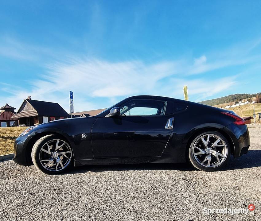 NISSAN 370z 2018 Premium RAYS 19 Navi Automat automatyczna 370 Z Skarżysko-Kamienna sprzedam