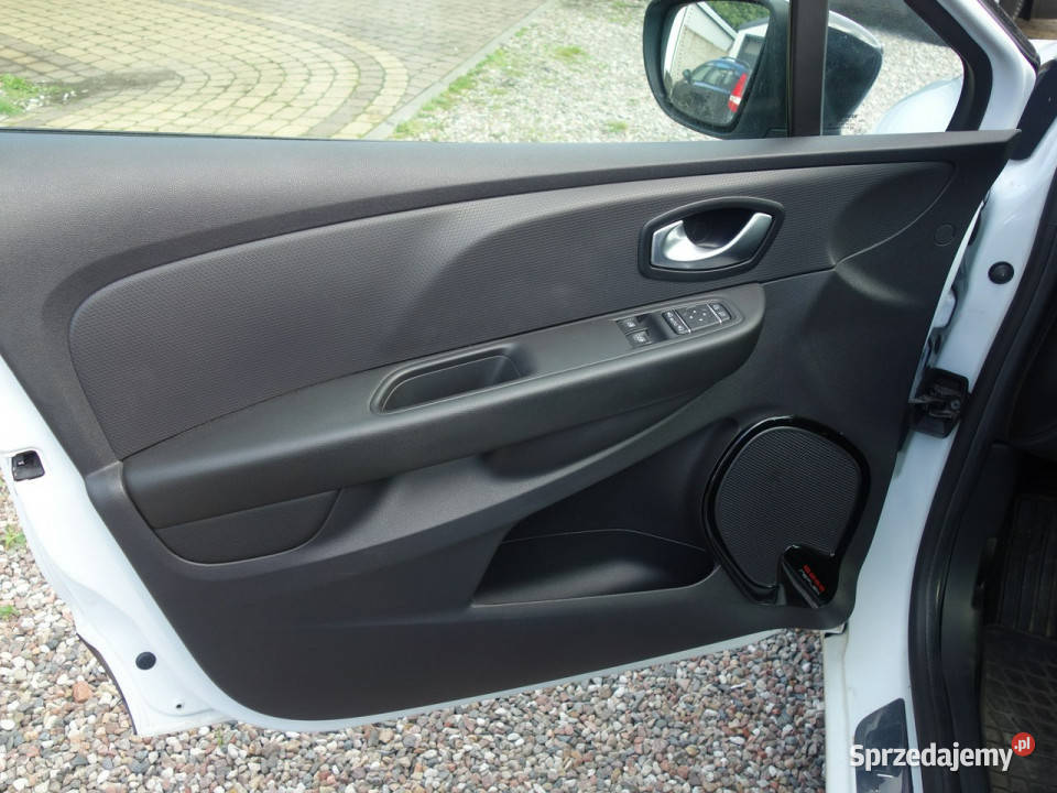 Renault Clio RENAULT CLIO TCE IV 2012 4/5 Słupsk