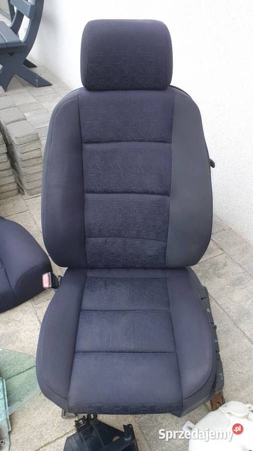 Fotele kanapa BMW E36 Cabrio części Rok produkcji 1994 Lusowo