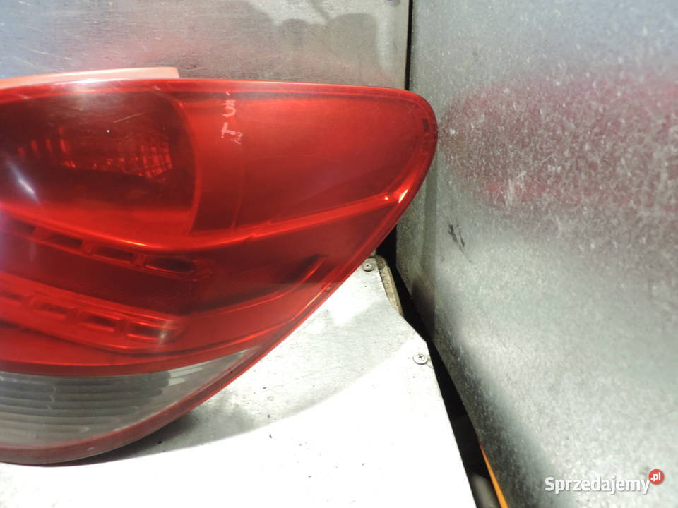 PEUGEOT 207 HB LIFT LAMPA PRAWA TYLNA PRAWY TYŁ