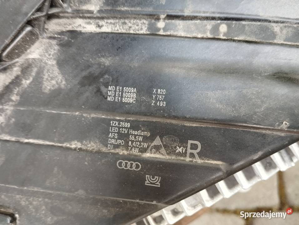 Uszkodzony Reflektor Lampa Prawa Audi Q5 SQ5 80A Lampy przednie Zelów sprzedam