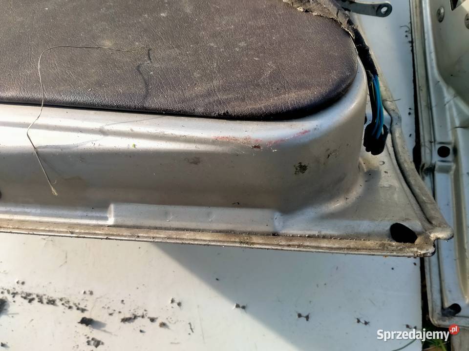 BMW E 30 Drzwi 1984 Rok produkcji 1984 Wełecz