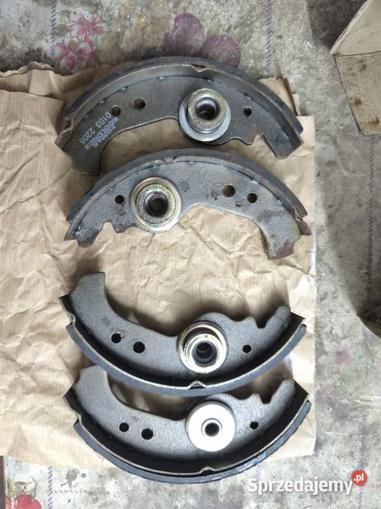 Szczęki hamulcowe fiat 126p Szczęki hamulcowe Motoryzacja Chojnice sprzedam