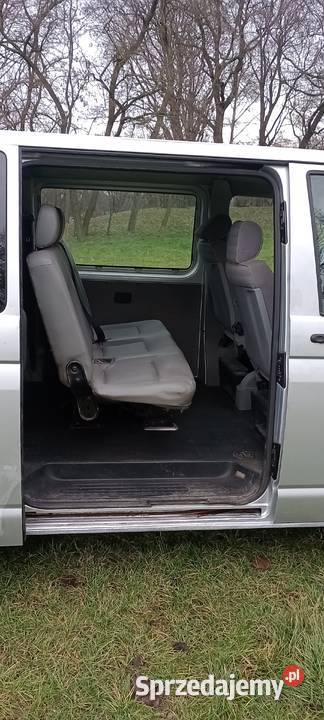 VW T5 Transporter 130 9 osób klima srebrny met diesel Stargard