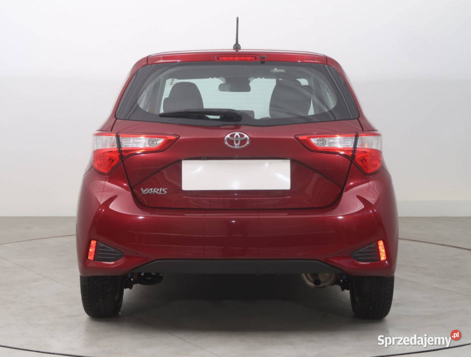 Toyota Yaris 10 VVTi wielofunkcyjna kierownica Bielany Wrocławskie
