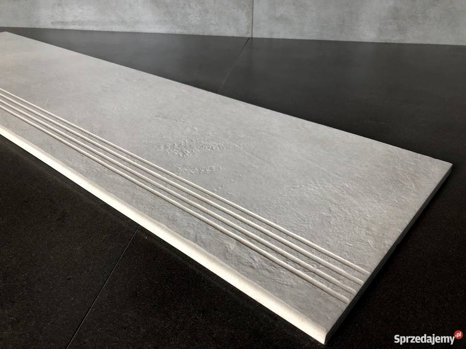 Betonowe schody szare płytki z rowkiem 100x30 łódzkie
