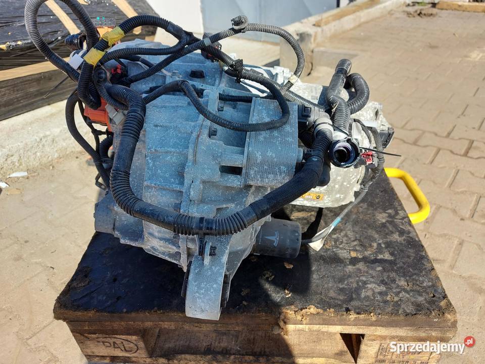 TESLA MODEL Y 2022r SILNIK ELEKRTYCZNY TYŁ