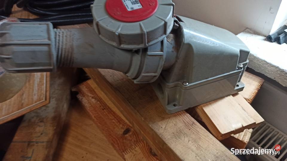 gniazdo wtykowe z wtyczka 5 bolcowe siła 400 Kłodawa