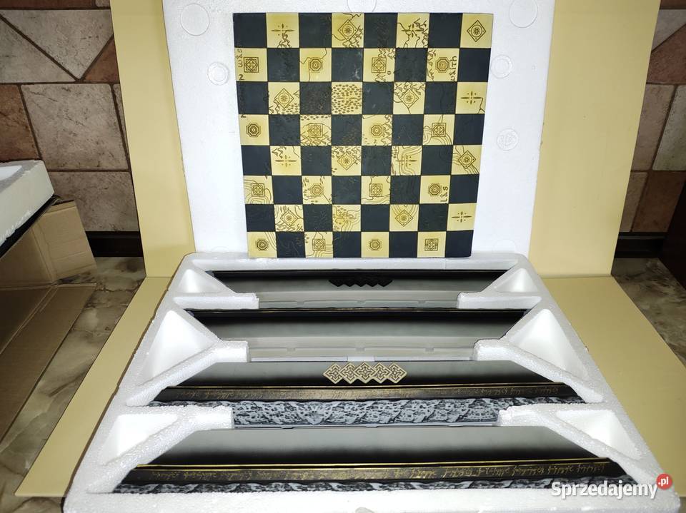 Nowa nigdy nie używana licencyjna szachownica Tarnów