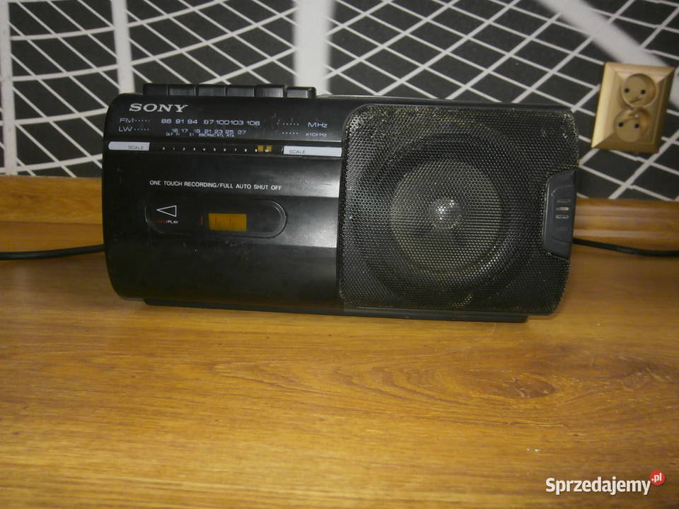 Radiomagnetofon SONY CFM 10L sprawny sprzedam