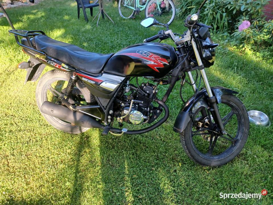 Benzer GSR 50 z pionowym silnikiem
