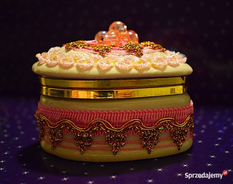 Ceramiczna szkatułka w kształcie serca na drobną Chełmno