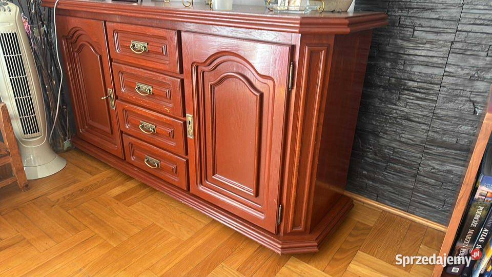 Komodę sprzedam tanio oraz ławę