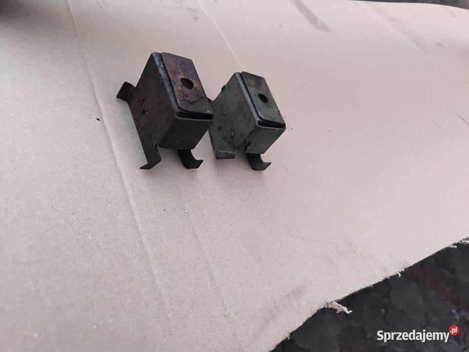 Fiat 126p zderzak przedni metal chrom wsporniki Stalowa Wola