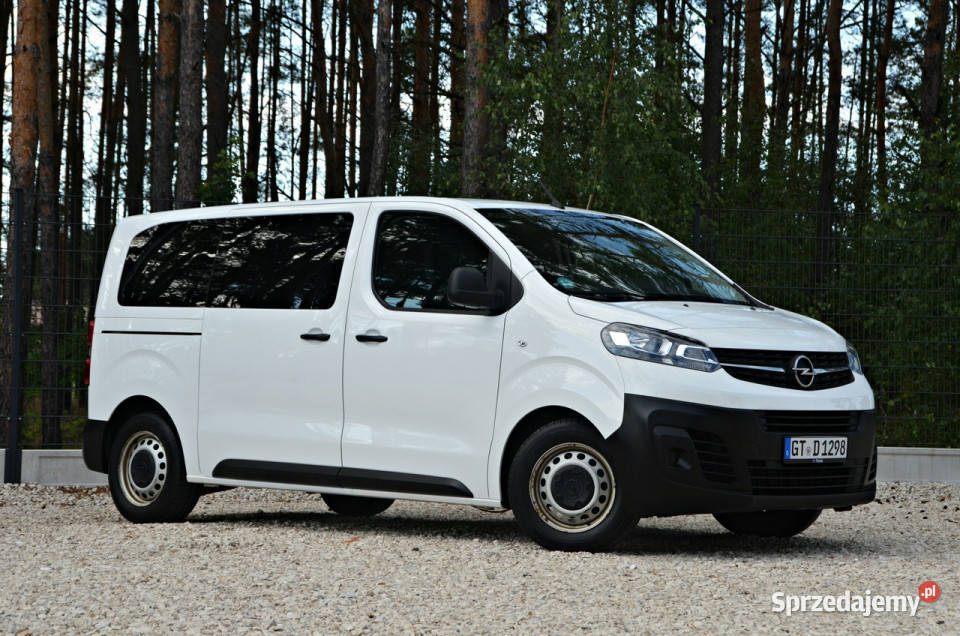 Opel Vivaro 120 8 Osób Serwis Super Stan 1499cm3 Ostrów Mazowiecka sprzedam