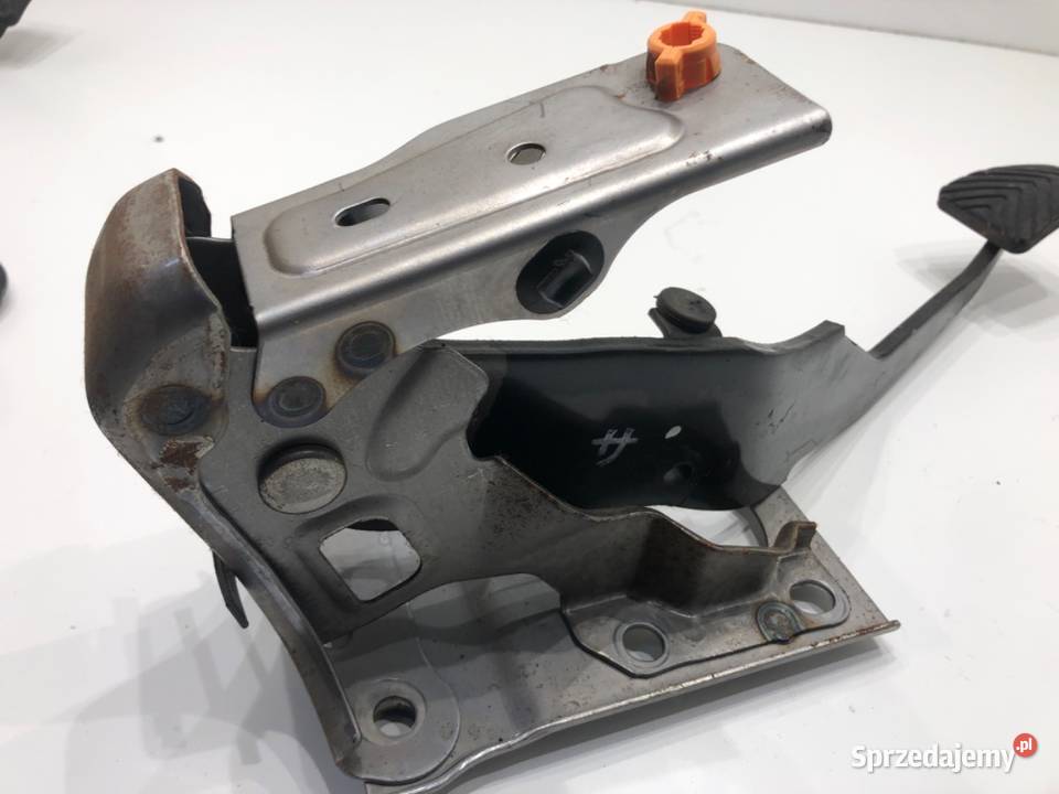 PEDAŁY MITSUBISHI LANCER VIII 18 116 osobowe sprzedam