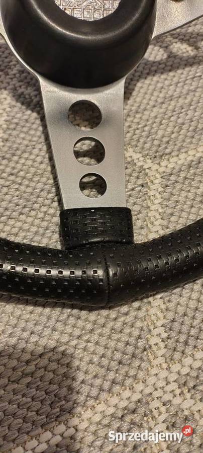 PIĘKNA SPORTOWA KIEROWNICA SKODA S100 120 RAPID osobowe Świdnica