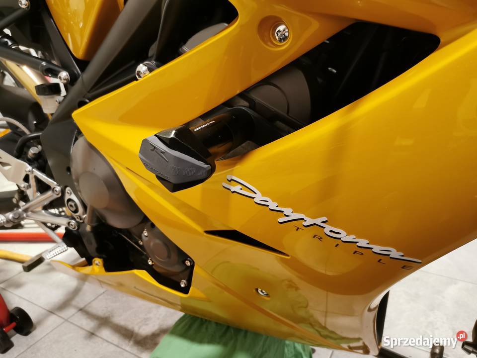 Triumph Daytona 675 z 2006 roku bezwypadkowy 1 Turawa