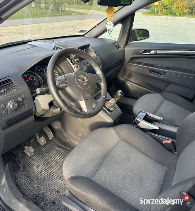 Opel Zafira B 19 diesel 2006r 7os sprzedam