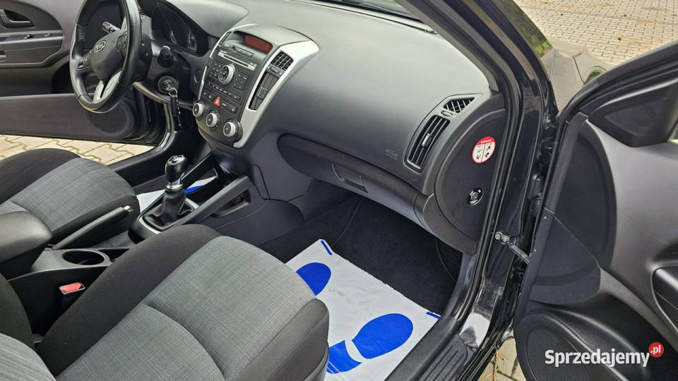 Kia Ceed 2009 r 14 109 LIFT Klimatronik Fotele 109KM Chechło