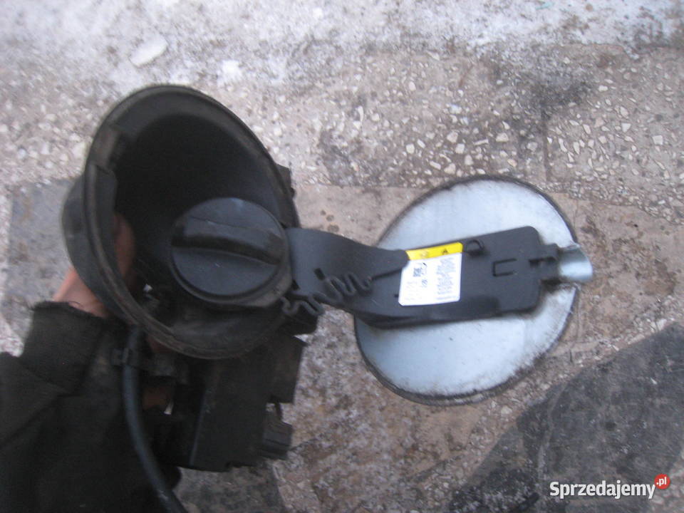 Klapka wlewu paliwa Ford Focus c 03 małopolskie