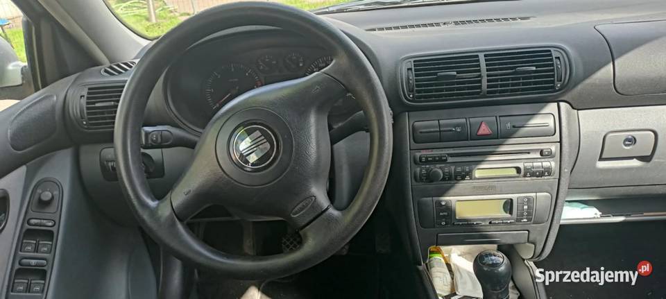 Seat Leon TDi 110 z Francji 2003r 308000 klimatyzacja Wałbrzych