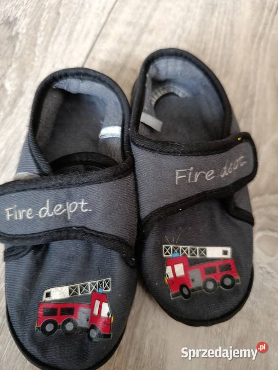 kapcie chłopięce rozmiar 27 długość wkładki 16 5